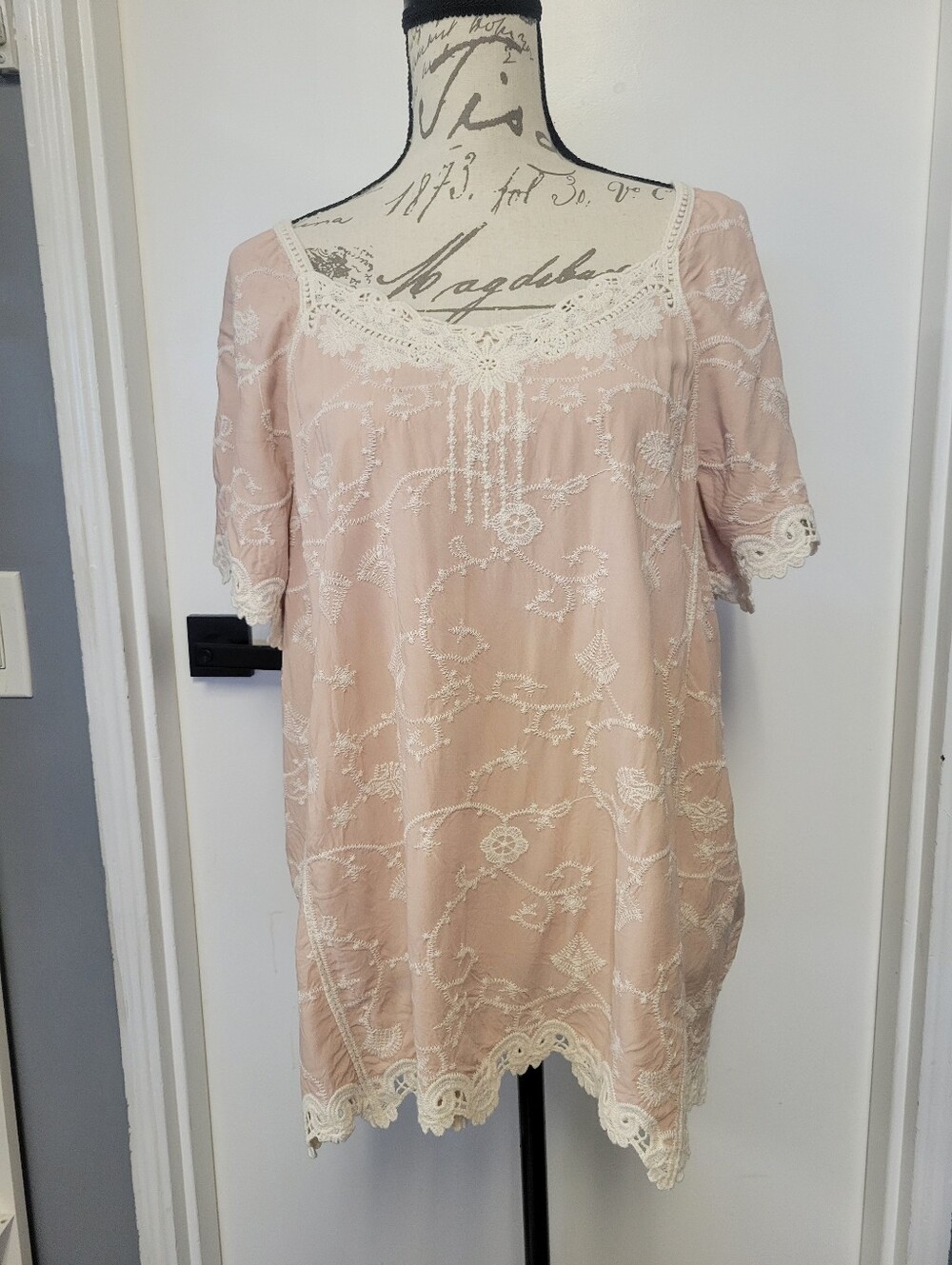 Democracy Heavily Embroidered Pink Cream Boho Fairy Tunic Top Plus Size 1X